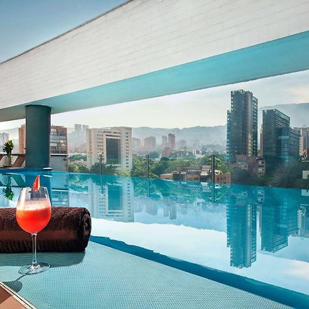 Sites Hotel Medellín Eksteriør billede View from the rooftop pool