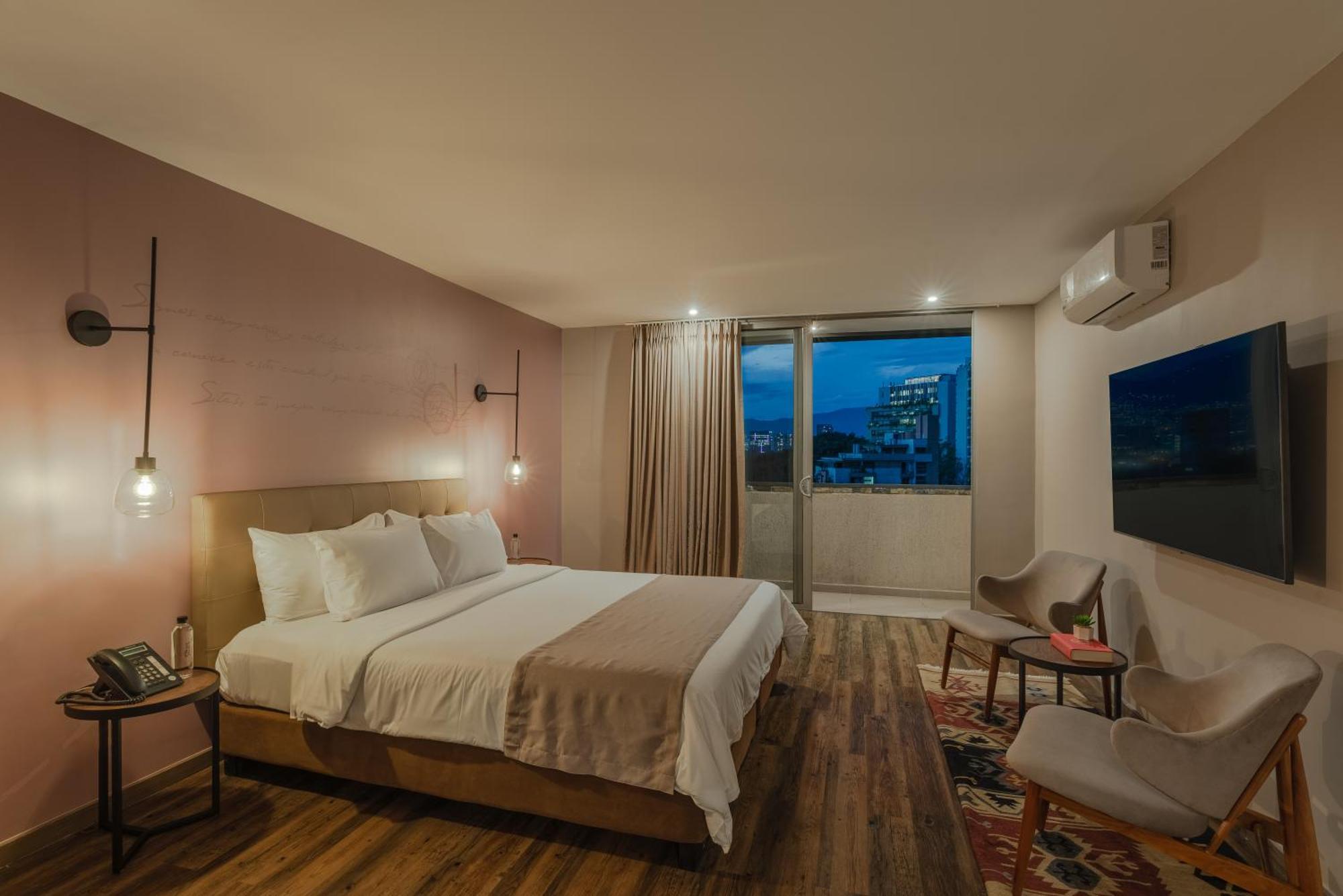 Sites Hotel Medellín Eksteriør billede A bedroom at the hotel