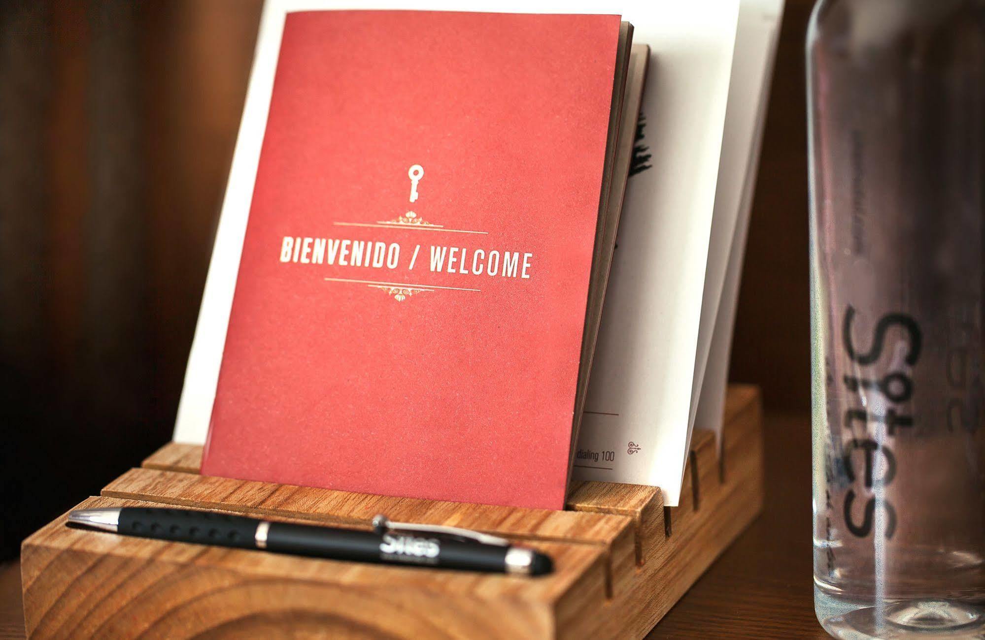 Sites Hotel Medellín Eksteriør billede Welcome book