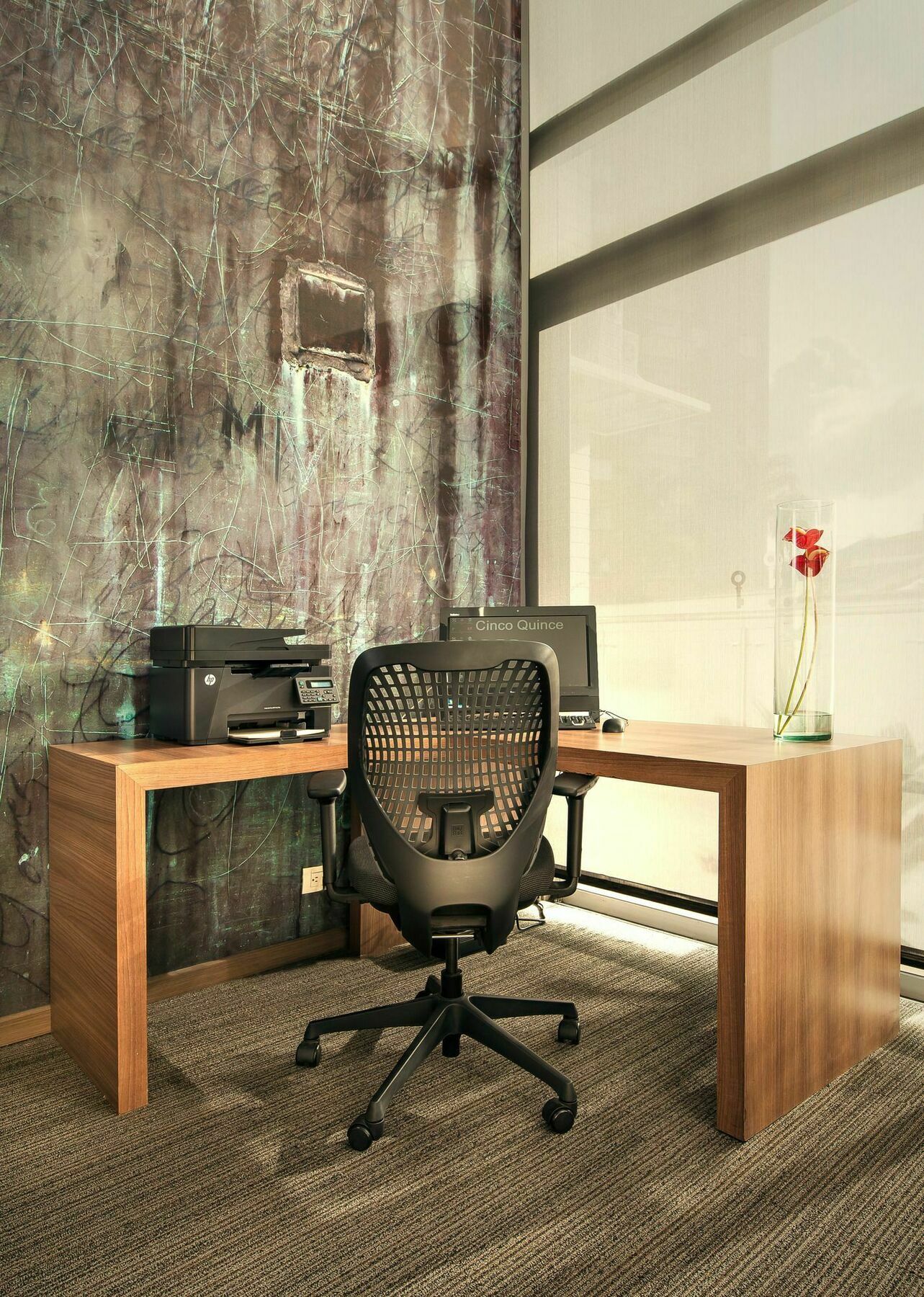 Sites Hotel Medellín Eksteriør billede A typical office chair